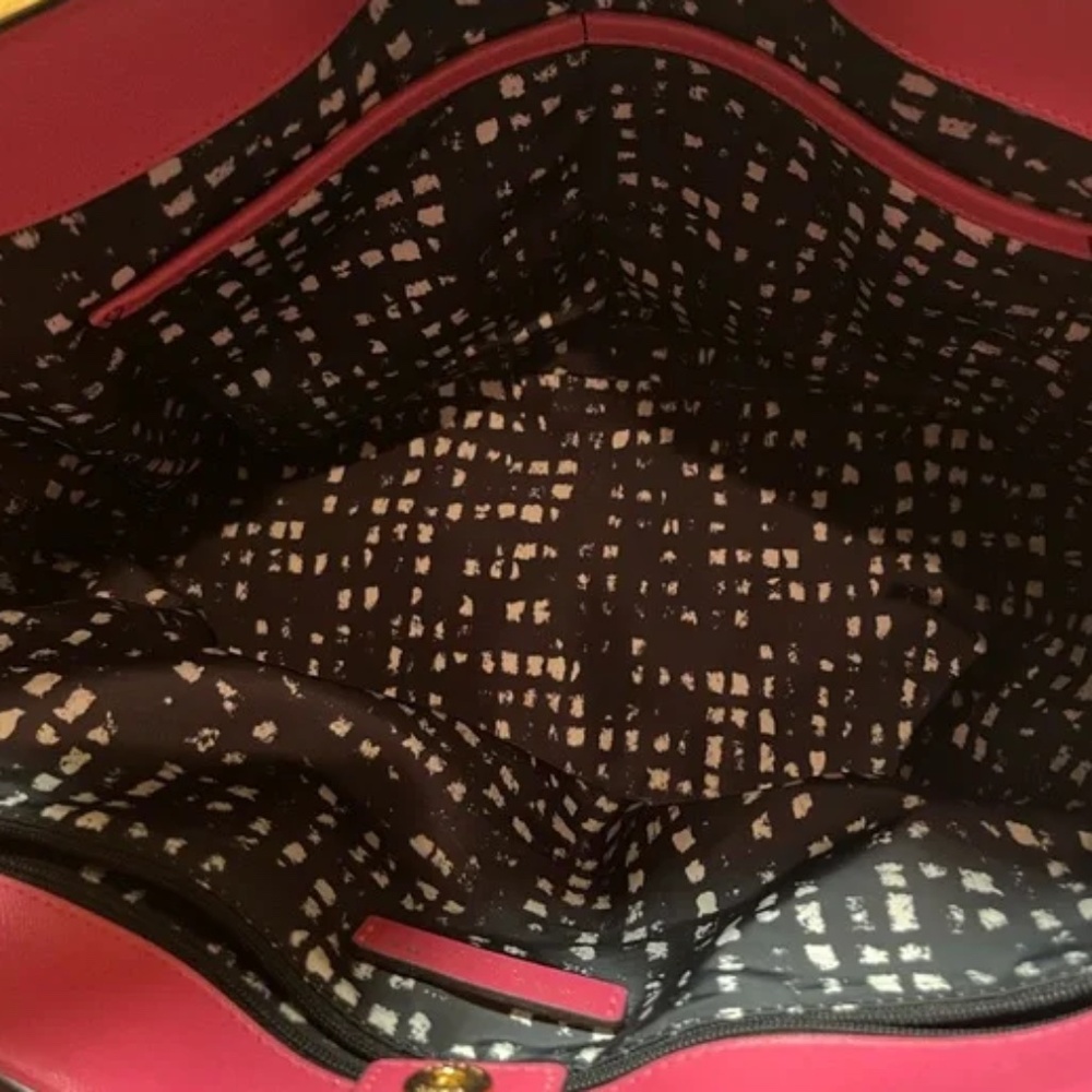 Marc Jacobs Pink Saffiano Tote - Picture 5 of 10